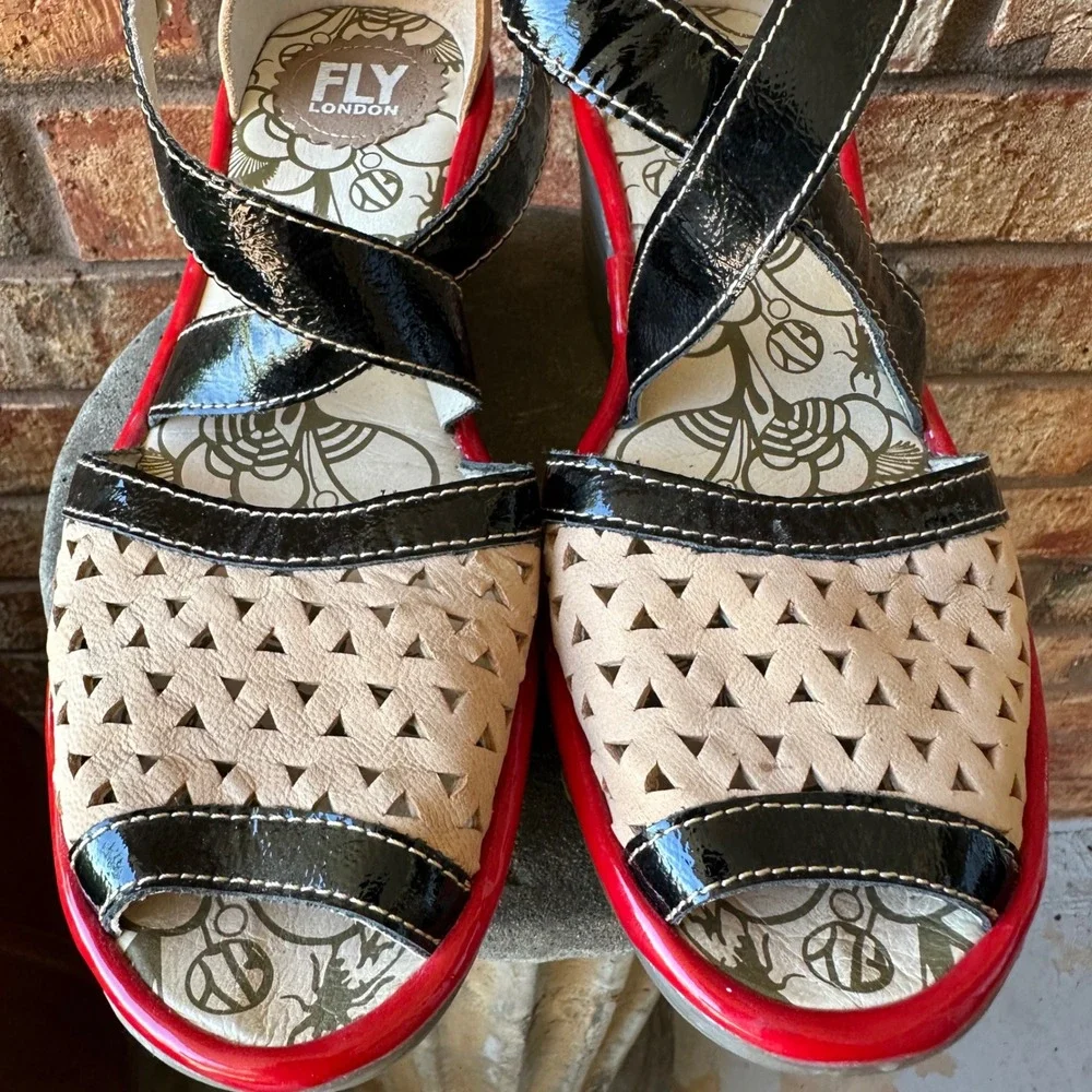 Fly London Ynes Beige Black Red Patent Leather Wedge Sandal  Womens 38 Quirky